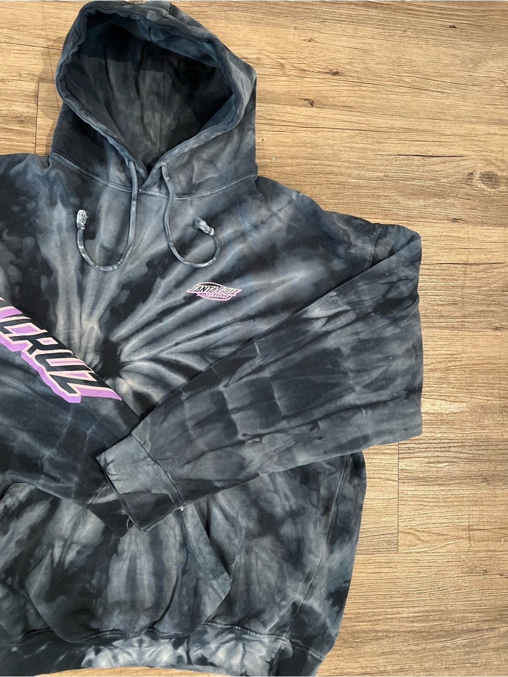 Santa Cruz Hoodie Size Large Black Tie-Dye Neon Graphic Logo Skater Grunge - Picture 4 of 7